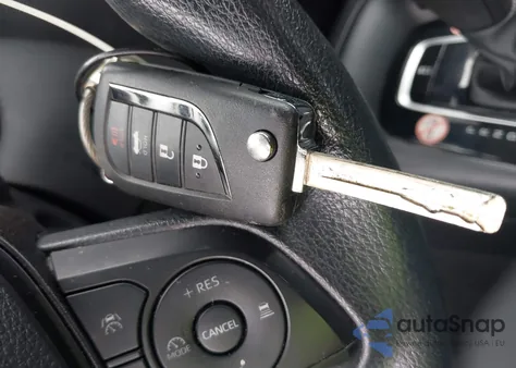 2024 Toyota Corolla Le z USA, uszkodzony, nr VIN 5YFB4MDE6RP131723